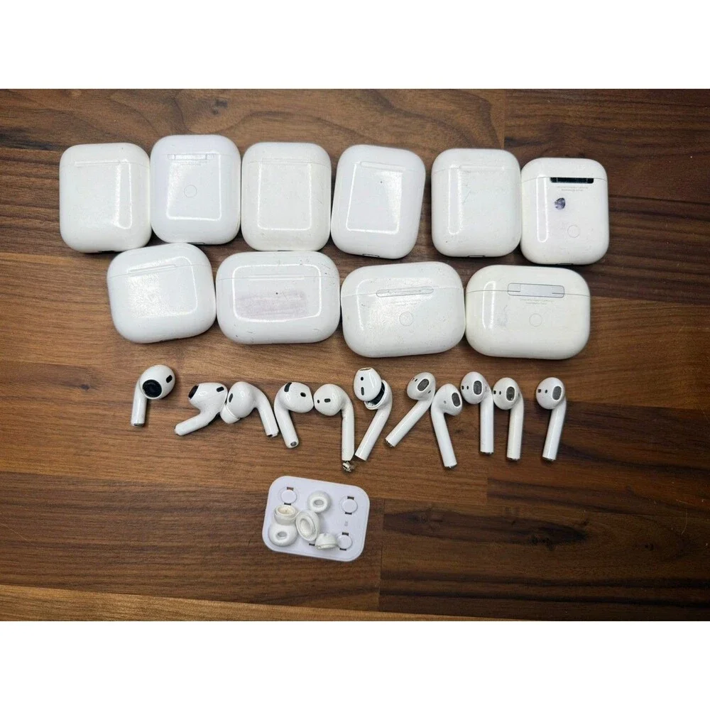 Apple AirPods & Charging Cases ** For Parts Or Repair ** 21 PCS Total